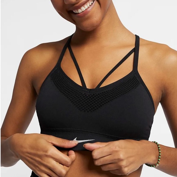 Nike Other - ✨NWT✨ Nike Seamless Bra Light Support 100099